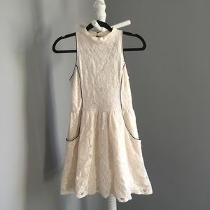 Fit & flare dress! 🎀